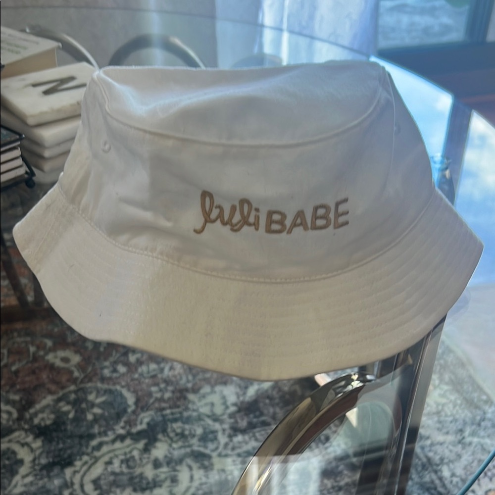 White Bucket Hat